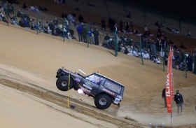 نخبة السائقين يشاركون في منافسات تل مرعب للسيارات