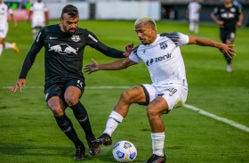 كورينثيانز يلاحق بالميراس على قمة الدوري البرازيلي