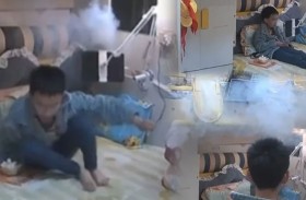 طفل ينجو من انفجار جهاز لوحي