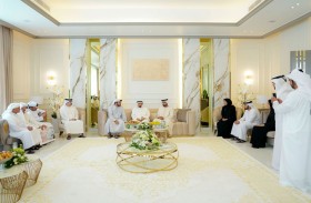 حميد النعيمي يتفقد 4 مجالس أحياء بعجمان لتعزيز التواصل بين أهالي الإمارة 