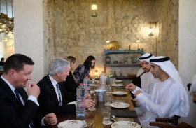 الإمارات ونيوزيلندا تستكشفان إمكانية إطلاق محادثات للتوصل إلى اتفاقية شراكة اقتصادية شاملة