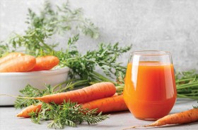 وفاة اختصاصي تغذية أفرط بشرب عصير الجزر!