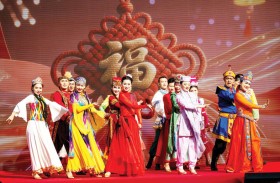 شرطة دبي تتقدّم مسيرة احتفالية كبرى إيذانا بانطلاق احتفالات رأس ‏السنة الصينية ‏