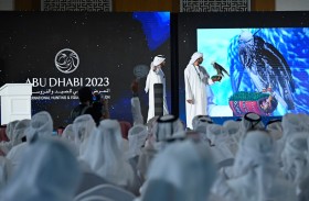 معرض أبوظبي للصيد والفروسية يجذب هواة الصقارة المحليين والدوليين