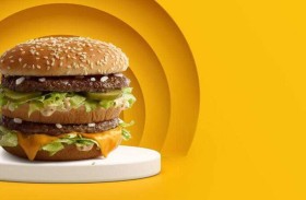 طاه سابق في ماكدونالدز يكشف الأسرار: تجنبوا هذه الشطيرة