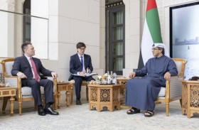 منصور بن زايد يستقبل المدعي العام لروسيا الاتحادية