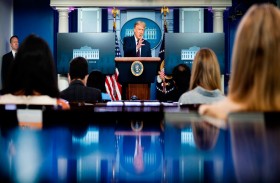 عودة ترمب للمؤتمرات تغضب الديمقراطيين.. وبيلوسي تهاجمه 