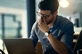 متى يكون الشعور بالإرهاق علامة على كوفيد- 19 أو الزكام أو إنفلونزا؟