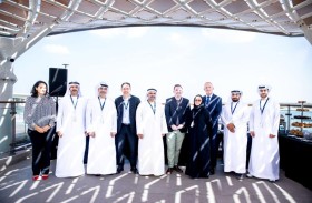 «موانئ أبوظبي»: تركيب ألواح صديقة للبيئة على الأرصفة البحرية في جزيرتي السعديات والعالية
