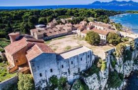 معرض لتكريم منفيي غزو الجزائر في كان الفرنسية 