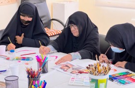  تمكين منتسبات نادي الأصالة بمهارات الرسم المشترك 