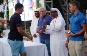 القبرصي كوستانتين والبريطانية إيسمان يتصدران جائزة أبوظبي الفضية للرماية