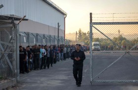 إسرائيل تعيد فتح معبرها مع غزة أمام العمال الفلسطينيين 