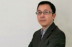 جامعة محمد بن زايد للذكاء الاصطناعي تعيّن عالم الذكاء الاصطناعي لينغ شاو نائباً للرئيس التنفيذي وعميداً للجامعة