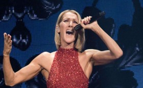 سيلين ديون تَعِد بالعودة إلى المسرح حتى لو زحفاً
