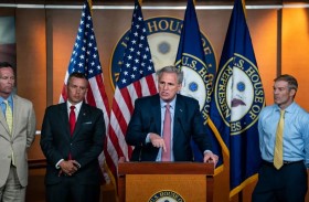 هل يخرج جو بايدن من أزمة أفغانستان سالما...؟