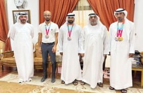 رئيس نادي الشارقة للفروسية يستقبل فرسان النادي لإنجازاتهم في دورة الألعاب الخليجية بالدوحة