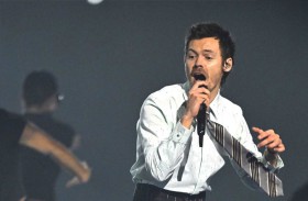 بعد رحيله.. هاري ستايلز يتحدث لأول مرة عن ليام باين