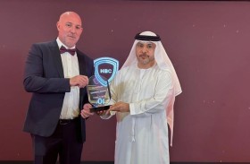 شرطة أبوظبي تفوز بجائزتين من هارفارد العالمية للأعمال