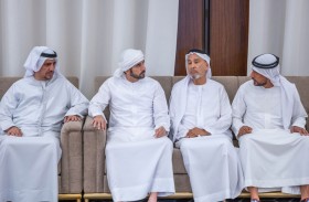 حمدان بن محمد يقدّم واجب العزاء في وفاة عبدالمجيد صديقي