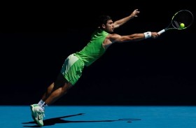 ألكاراس يتابع زحفه نحو لقب أول.. وتأهل صعب لسابالينكا 