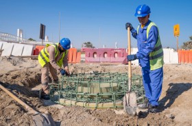 بلدية منطقة الظفرة تنفذ تحسينات على شبكة مياه الأمطار  