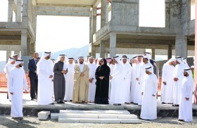 حاكم الشارقة يتفقد المشاريع الحيوية والتنموية في كلباء