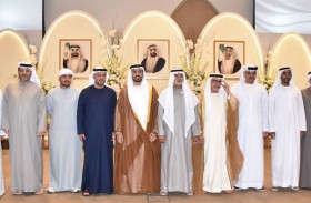 نهيان بن مبارك يحضر أفراح الصوالح والشامسي في أبوظبي