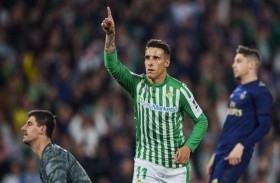 هل يفوز برشلونة بلقب الليغا بسبب المطرود تيلو؟