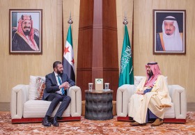 محمد بن سلمان يستقبل أحمد الشرع ويبحثان تعزيز أوجه العلاقات الثنائية بين البلدين الشقيقين 