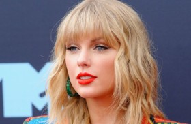 تايلور سويفت تفاجئ جمهورها بظهور مرتقب فى برنامج ستيفن كولبير
