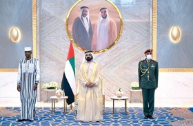 محمد بن راشد يتسلم أوراق اعتماد سفراء جدد لدى الدولة