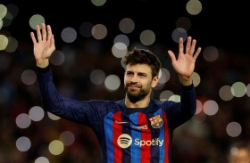  بيكيه مودعا برشلونة.. «ولدت هنا وسأموت هنا» 