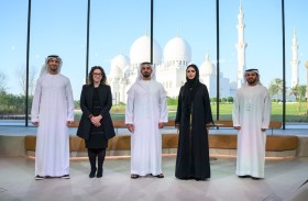 نظمها مجلس محمد بن زايد ..سيف بن زايد يشهد محاضرة التكنولوجيا والاتجاهات الناشئة