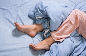 علامـــات متـــلازمة تملمـــل الســــاقين