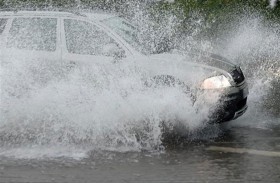 نصائح لمواجهة خطر الانزلاق المائي أثناء القيادة