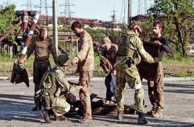 استسلام أكثر من 250 جنديا أوكرانيا تمهيدا لتسليم ماريوبول