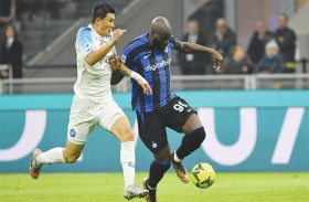 قمة بين نابولي البطل وإنتر المنتشي ببلوغه نهائي الأبطال 