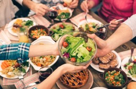 تنمر على وجبة العشاء فقتلته