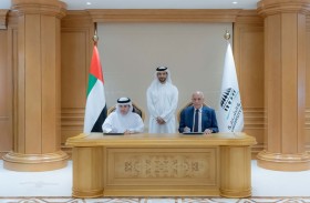 سلطان بن أحمد القاسمي يشهد توقيع مذكرة تفاهم بين جامعة الشارقة ومستشفى الجامعة