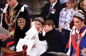 هكذا تحدى الأمير الصغير البروتوكولات الملكية