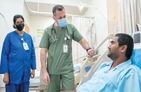 نجاح الأطباء في استخدام تقنية المنظار لعلاج هبوط المستقيم الكامل في مستشفيات الظفرة 
