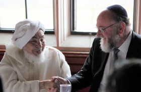 أمام مجلس اللوردات البريطاني .. ابن بيه : الإمارات تكسب الأصدقاء بيدها الممدودة للسلام