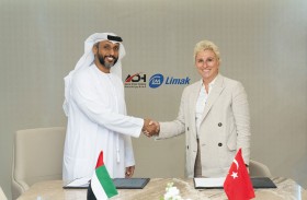 ألفا ظبي القابضة وليماك توقعان مذكرة لدعم التنمية المستدامة في الإمارات وتركيا