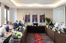 مناقشة دمج الذكاء الاصطناعي في المشاريع الاستراتيجية والبرامج الأكاديمية والمراكز البحثية بالجامعة