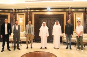 وفد نادي مليحة يطلع على مقتنيات مجمع القرآن الكريم بالشارقة