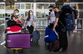 الاتحاد الأوروبي يمنع دخول المسافرين القادمين من أمريكا