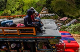 أعمال العنف تدفع المقاتلين السابقين في كولومبيا إلى النزوح 