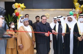 نهيان بن مبارك يفتتح مركز التأشيرات في كراتشي