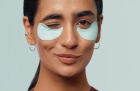 لصاقات سحرية تخفي الهالات السوداء حول العينين